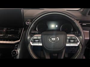 Toyota Land Cruiser 300 3.5T GR-Sport - Image 8