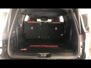 Toyota Land Cruiser 300 3.5T GR-Sport - Image 13