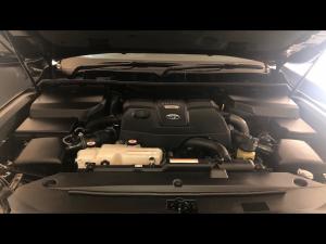 Toyota Land Cruiser 300 3.5T GR-Sport - Image 14