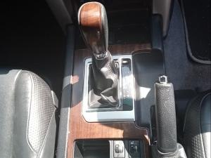 Toyota Land Cruiser Prado 4.0 VX - Image 12