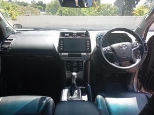 Toyota Land Cruiser Prado 2.8GD VX - Image 6