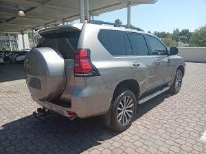 Toyota Land Cruiser Prado 2.8GD VX - Image 2