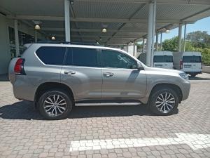 Toyota Land Cruiser Prado 2.8GD VX - Image 3