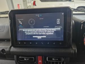 Suzuki Jimny 1.5 GLX automatic 5-Door - Image 13