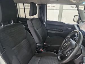 Suzuki Jimny 1.5 GLX automatic 5-Door - Image 14