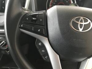Toyota Vitz 1.0 XR AMT - Image 9