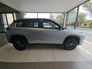 Toyota Urban Cruiser 1.5 XR automatic - Image 3