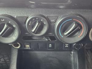 Toyota Hilux 2.8 GD-6 RB RaiderE/CAB - Image 11