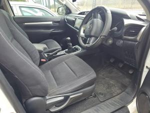 Toyota Hilux 2.8 GD-6 RB RaiderE/CAB - Image 12