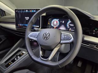Volkswagen Golf 1.4TSI R-Line Plus