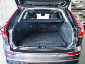 Volvo XC60 B5 AWD Ultimate Dark - Image 13