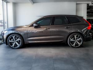 Volvo XC60 B5 AWD Ultimate Dark - Image 14