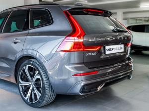Volvo XC60 B5 AWD Ultimate Dark - Image 16