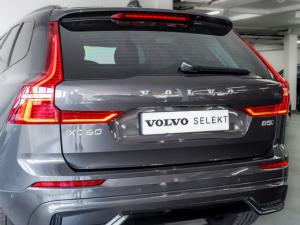 Volvo XC60 B5 AWD Ultimate Dark - Image 17