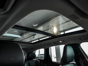 Volvo XC60 B5 AWD Ultimate Dark - Image 20