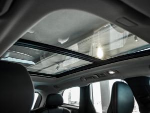 Volvo XC60 B5 AWD Ultimate Dark - Image 21