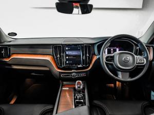 Volvo XC60 B5 AWD Ultimate Dark - Image 6