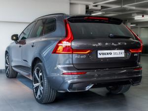 Volvo XC60 B5 AWD Ultimate Dark - Image 3