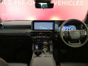 Toyota Land Cruiser Prado 2.8GD VX-R - Image 11