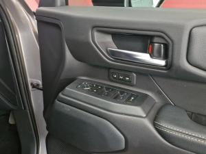 Toyota Land Cruiser Prado 2.8GD VX-R - Image 12