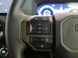 Toyota Land Cruiser Prado 2.8GD VX-R - Image 14