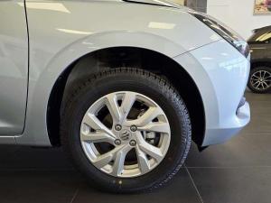 Suzuki Swift 1.2 GL+ manual - Image 10
