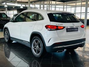 Mercedes-Benz GLA GLA200 Progressive - Image 11