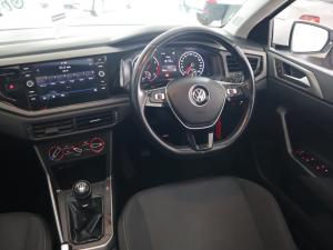 Volkswagen Polo hatch 1.0TSI Comfortline - Image 11