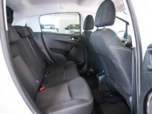 Peugeot 208 1.2 Active - Image 10