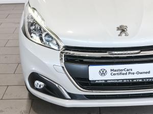Peugeot 208 1.2 Active - Image 11