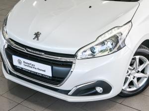 Peugeot 208 1.2 Active - Image 3