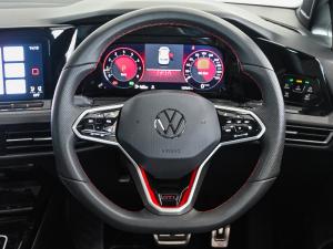 Volkswagen Golf GTI - Image 12