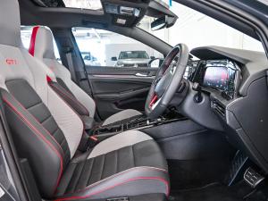 Volkswagen Golf GTI - Image 15