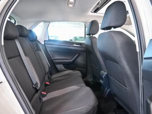 Volkswagen Polo hatch 1.0TSI Life manual - Image 12