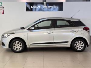 Hyundai i20 1.4 Motion auto - Image 4