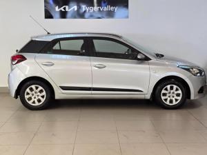 Hyundai i20 1.4 Motion auto - Image 5