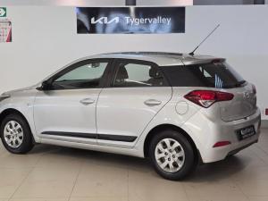 Hyundai i20 1.4 Motion auto - Image 7