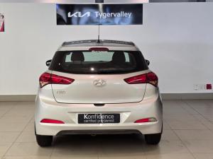 Hyundai i20 1.4 Motion auto - Image 8