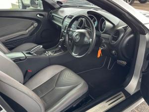 Mercedes-Benz SLK SLK200 BlueEfficiency auto - Image 14