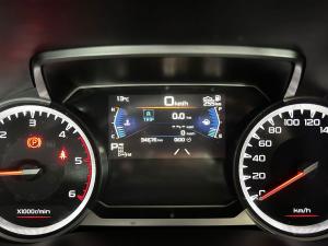 Isuzu D-Max 3.0TD double cab V-Cross - Image 16