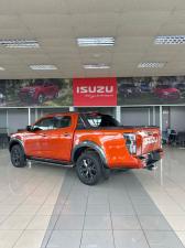 Isuzu D-Max 3.0TD double cab V-Cross - Image 4