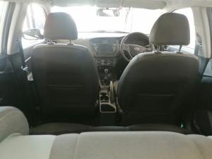 Hyundai i20 1.2 Motion - Image 12