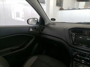 Hyundai i20 1.2 Motion - Image 15