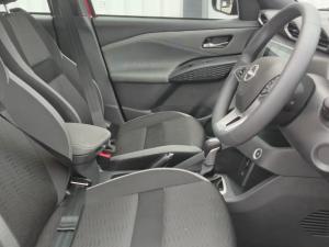 Nissan Magnite 1.0T Acenta CVT - Image 9