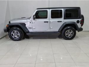 Jeep Wrangler Unlimited 3.6 Sport - Image 2