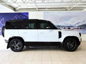 Land Rover Defender 110 D300 X-Dynamic HSE - Image 8