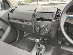 Isuzu D-Max Gen 6 250 single cab Fleetside safety - Image 9