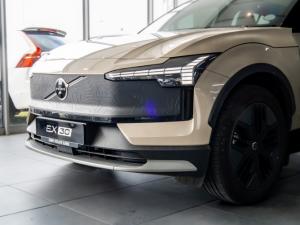 Volvo EX30 Cross Country Ultra Twin Motor Performance - Image 10