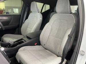 Volvo XC40 Recharge Twin Motor Ultimate - Image 12