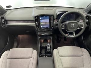 Volvo XC40 Recharge Twin Motor Ultimate - Image 14